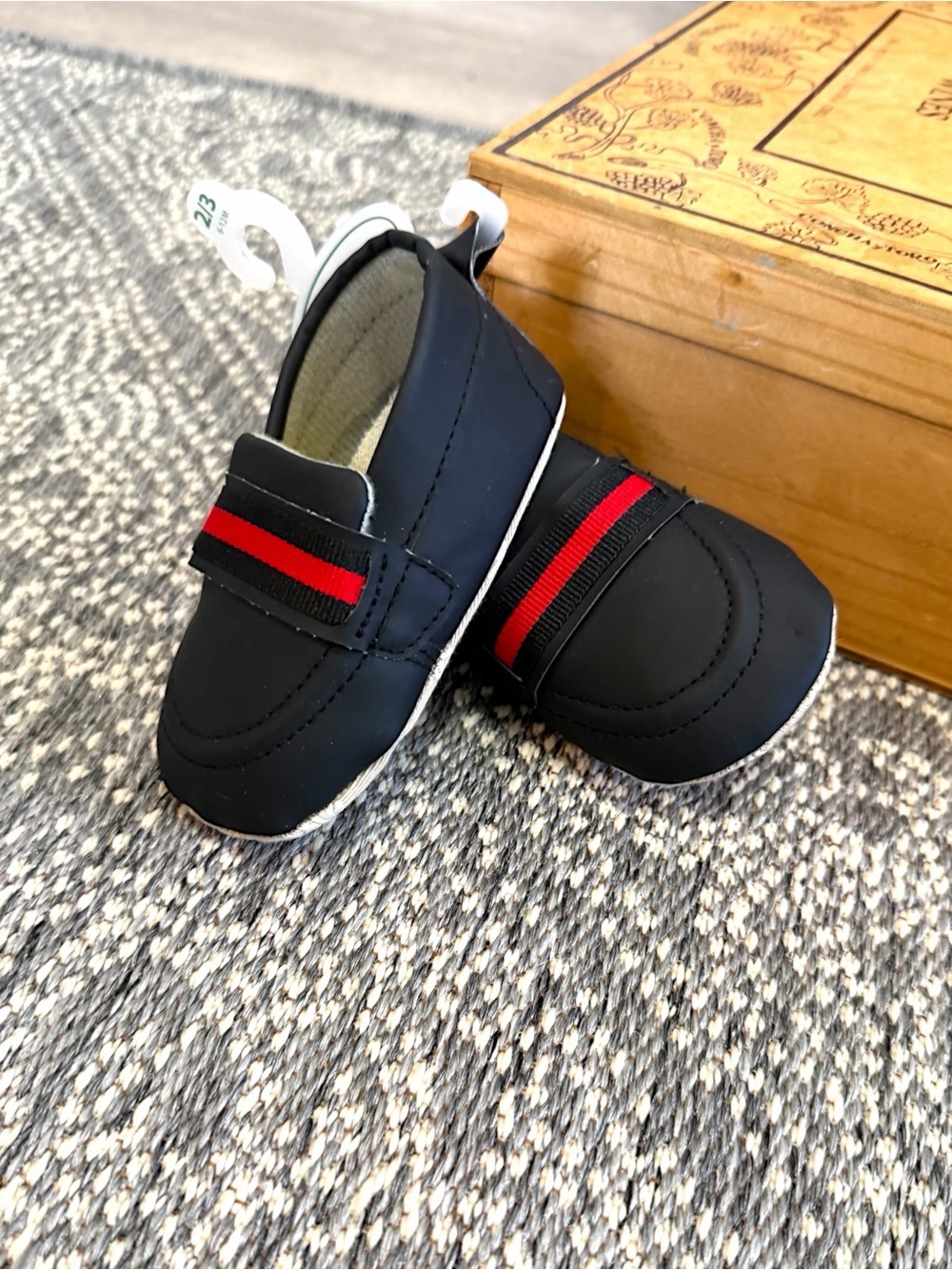 New Little Me Baby Boy Dress Shoes Black Loafers with Red Stripe 6-12 Months 2/3